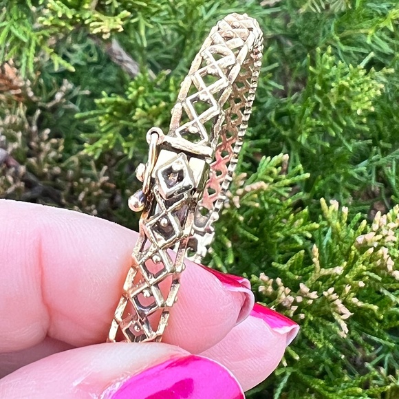 VINTAGE 14K YELLOW GOLD GARNET FILIGREE DESIGN BANGLE BRACELET CUSTOM UNIQUE - Picture 10 of 16